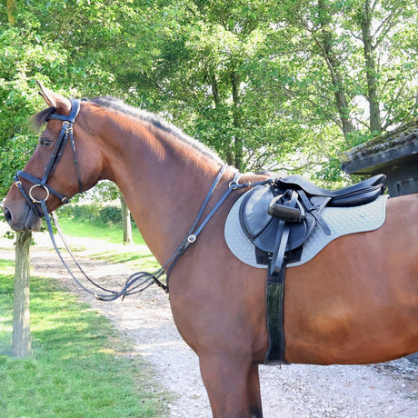 Hy Equestrian Pro Reaction Close Contact Saddle Pad #colour_grey